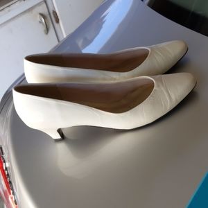 Selby Bone Color Pumps